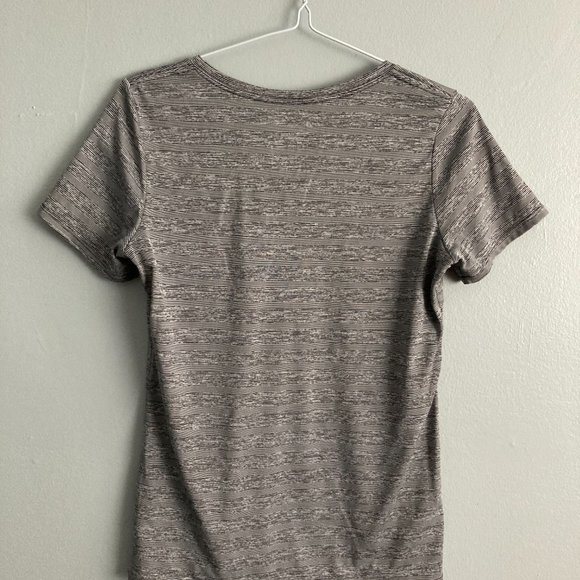 Nike Men’s The Nike Tee Grey Athletic Fit Dri Fit Size M - Picture 4 of 6